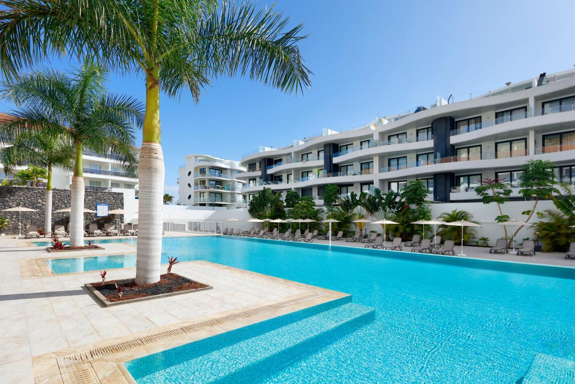 Marinell Collection Apartahotel *