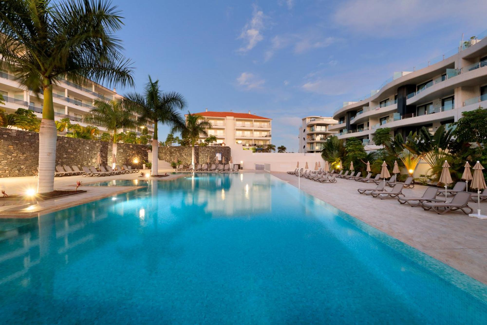 Marinell Collection * Palm-mar