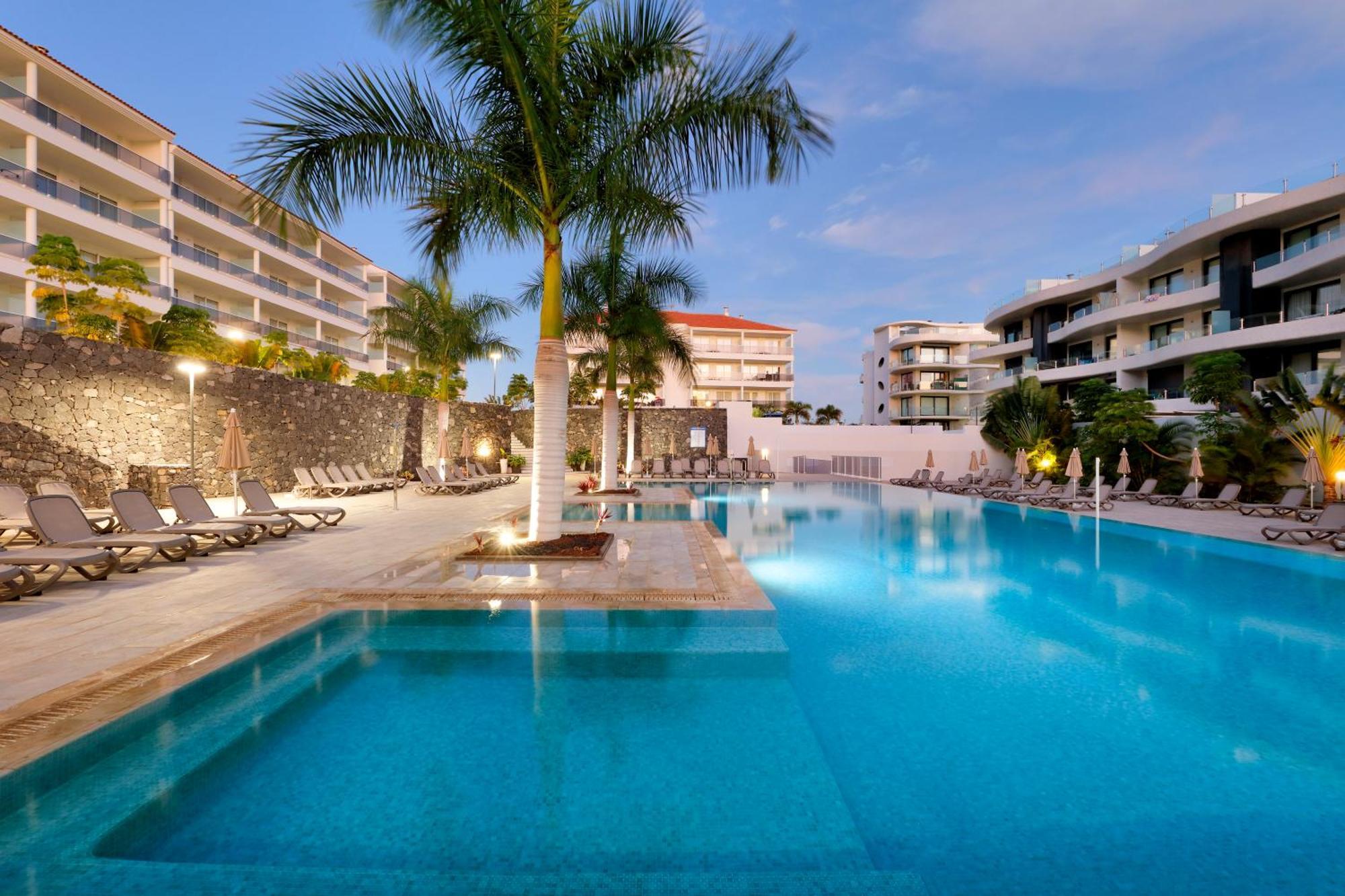 Apartahotel Marinell Collection *