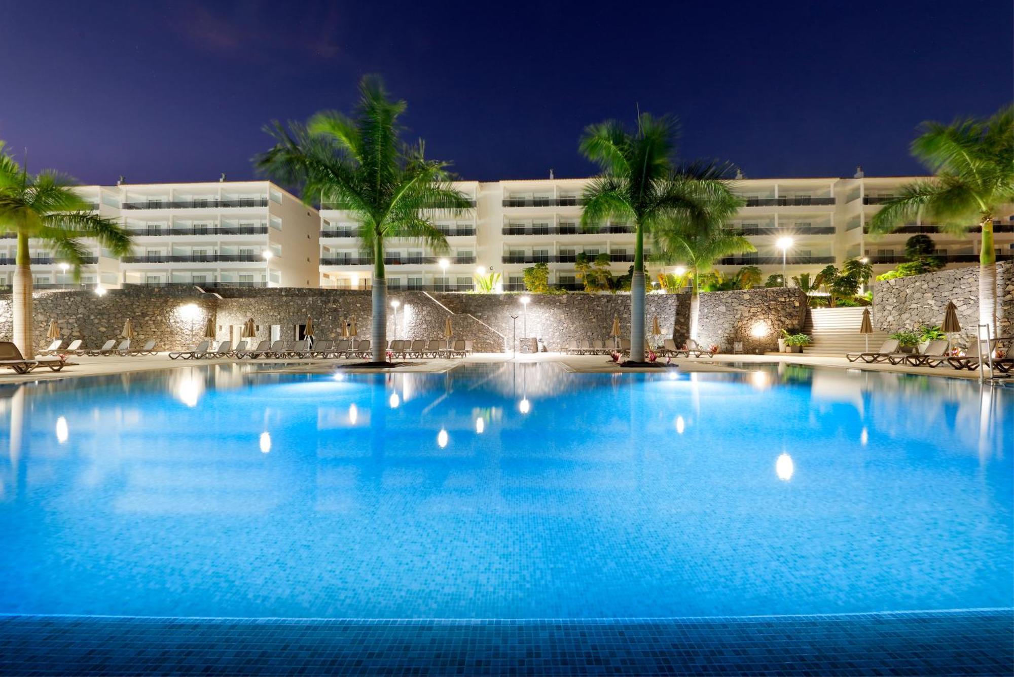 Marinell Collection Apartahotel *