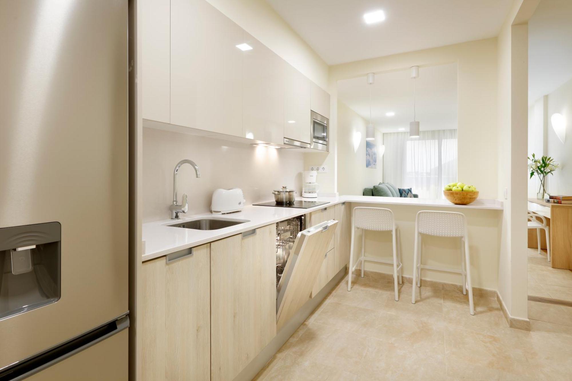 Marinell Collection Palm-mar