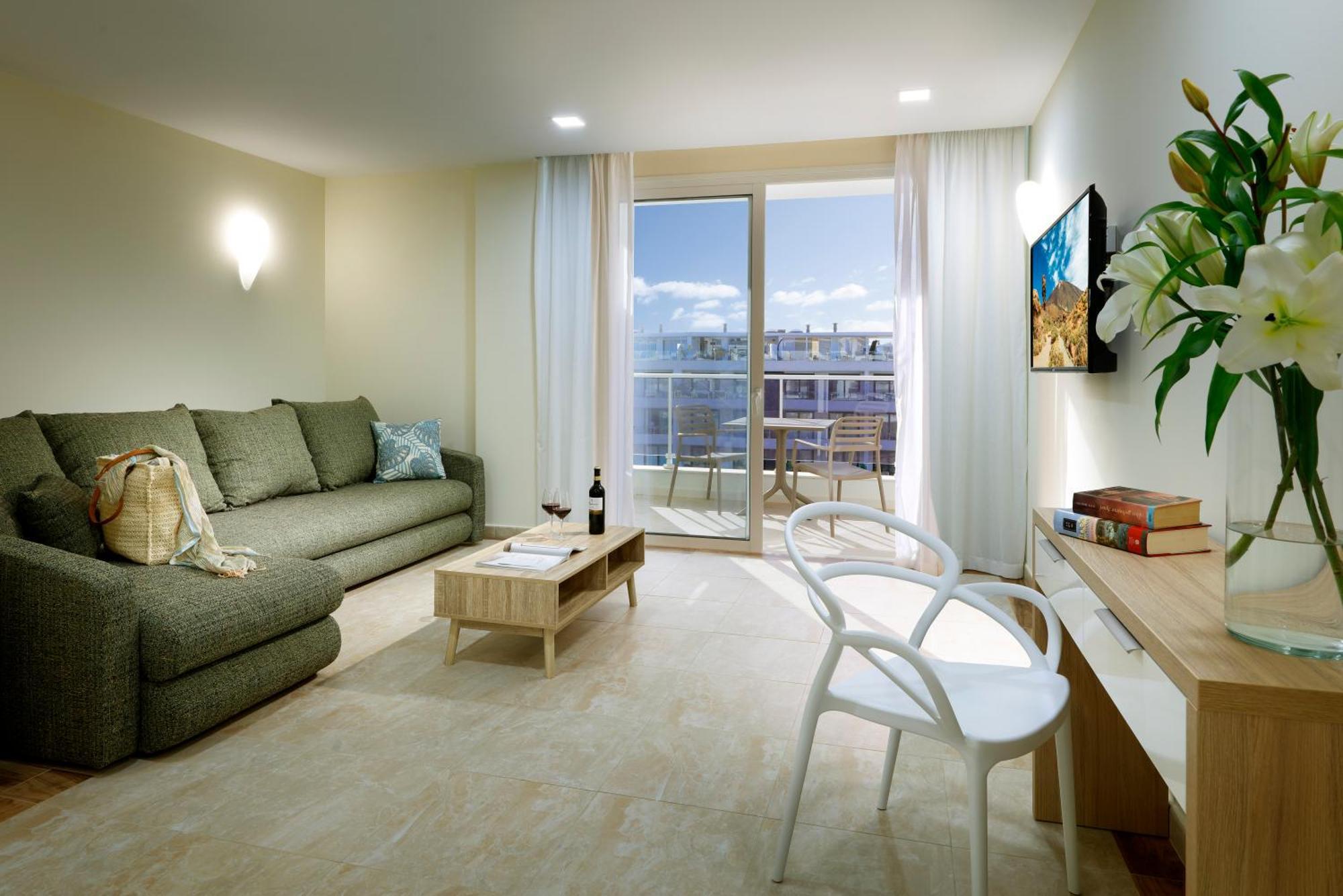 Marinell Collection Apartahotel *